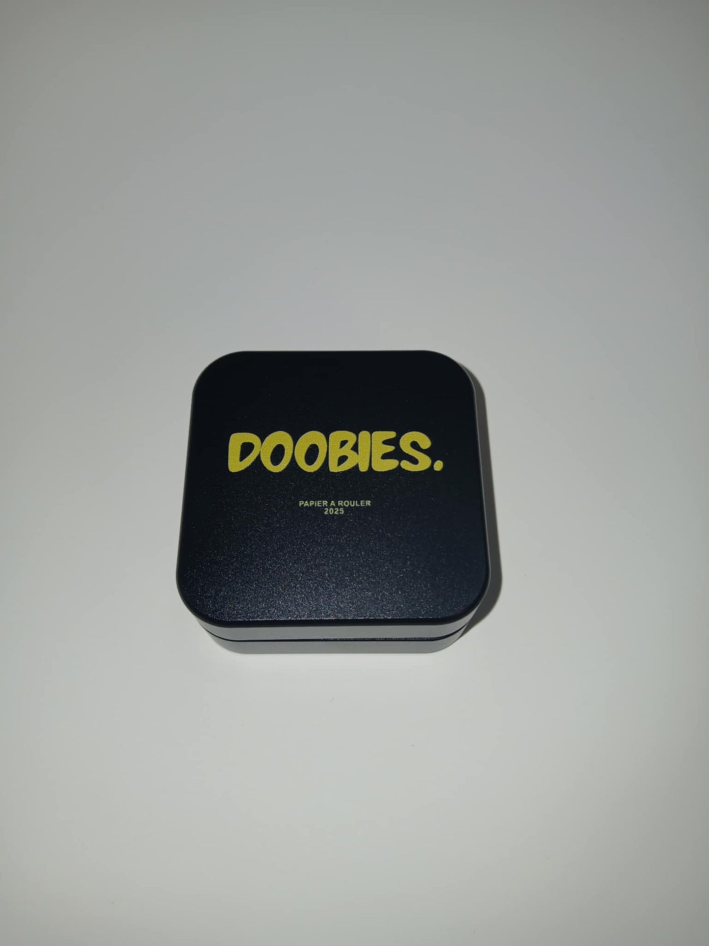 DOOBIES V1 Cubic grinder